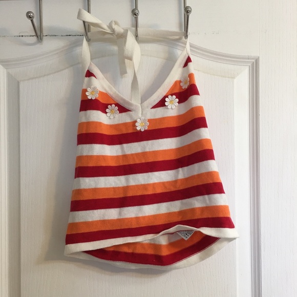 A cropped red, white and orange top with flowers - Picture 2 of 5